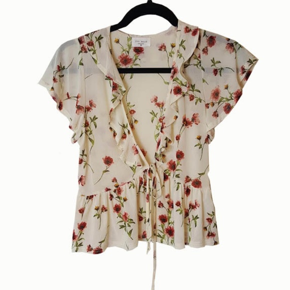 Ivy Rose Tops - Ivy Rose Floral Thin Cute Blouse